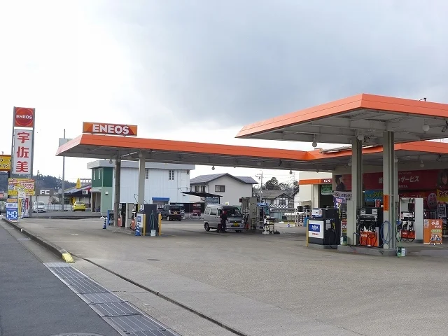 ガソリンスタンドまで150m