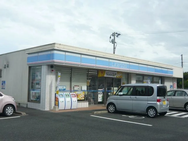 ローソン指宿十二町店まで750m