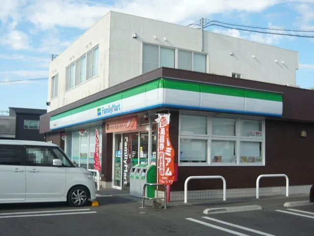 ファミリーマート川内原田町店まで450m