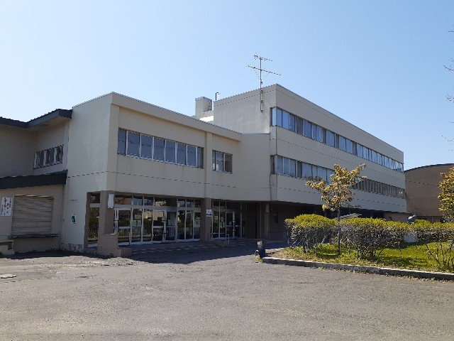 登別市立若草小学校まで1200m