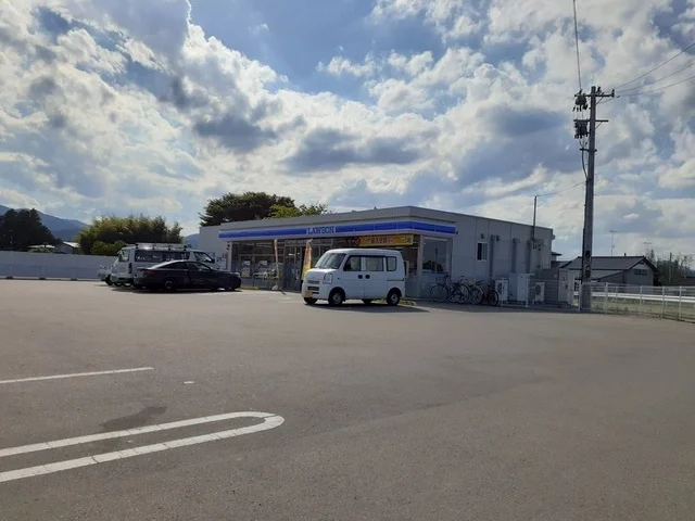 ローソン原町大木戸店まで550m