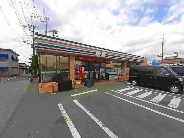 セブンイレブン館山城山公園店まで450m