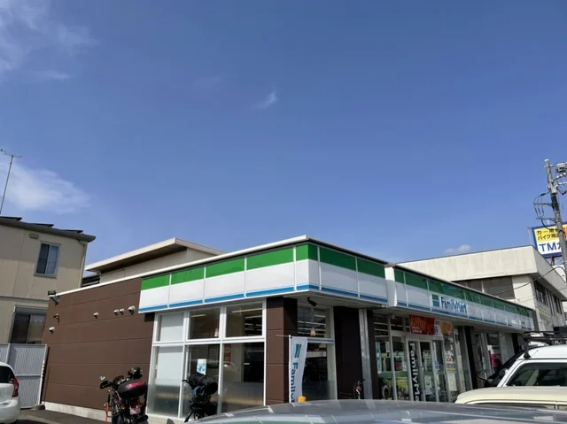 ファミリーマート 土浦真鍋店まで500m