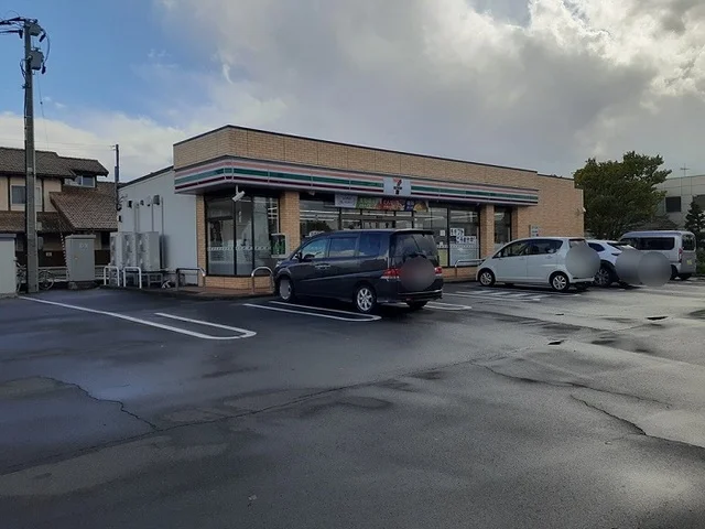 セブンイレブン豊栄駅北店まで450m