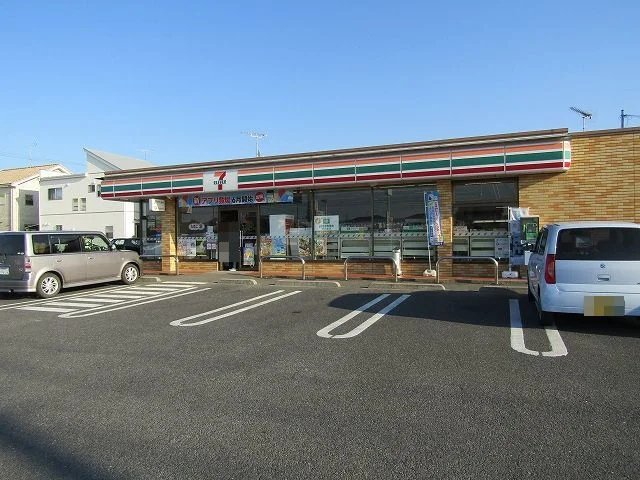 セブンイレブン茂原東郷店まで1000m