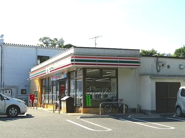 セブン-イレブン茂原木崎店まで500m