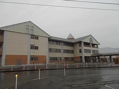 胎内小学校まで650m