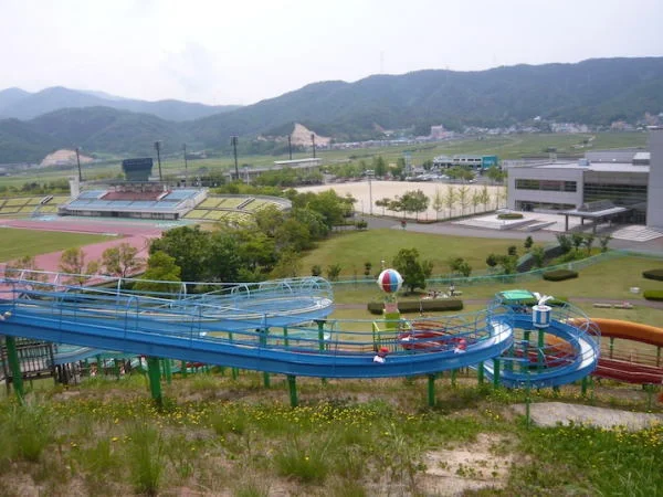 敦賀市総合運動公園まで400m