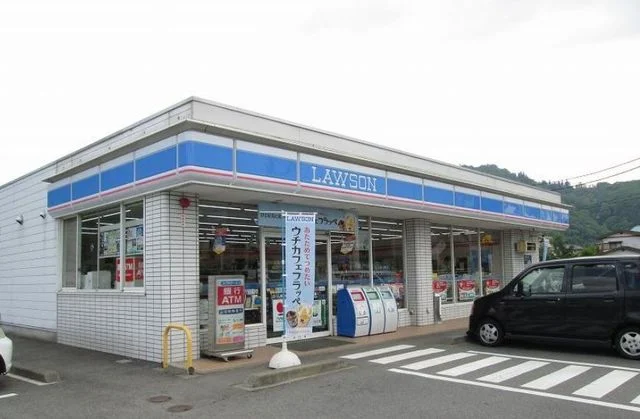 ローソンまで2100m