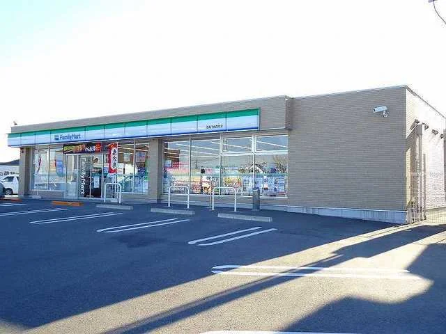 ファミリーマート 西尾下矢田店まで270m