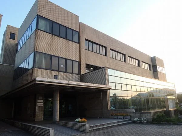 市立図書館まで650m