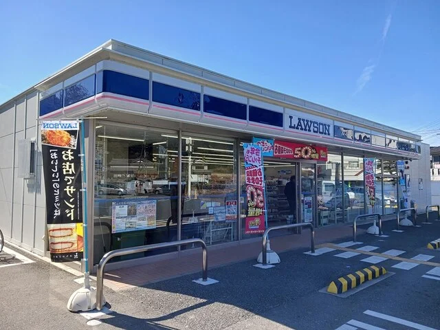 ローソン篠山東岡屋店様まで776m