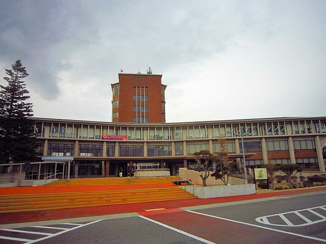 佐久市役所まで750m
