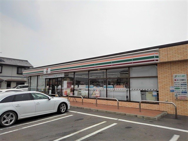 セブンイレブン観音寺三本松町店まで200m