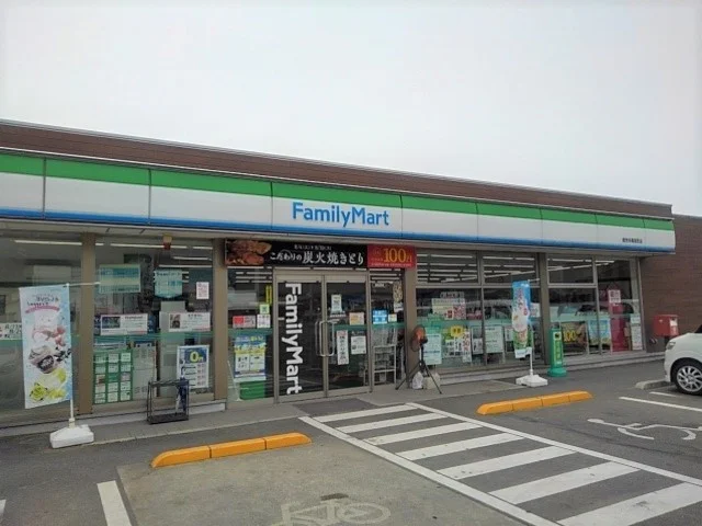 ファミリーマート観音寺髙屋町店まで1100m