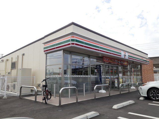 ７－１１丸亀土器町東８丁目店まで350m