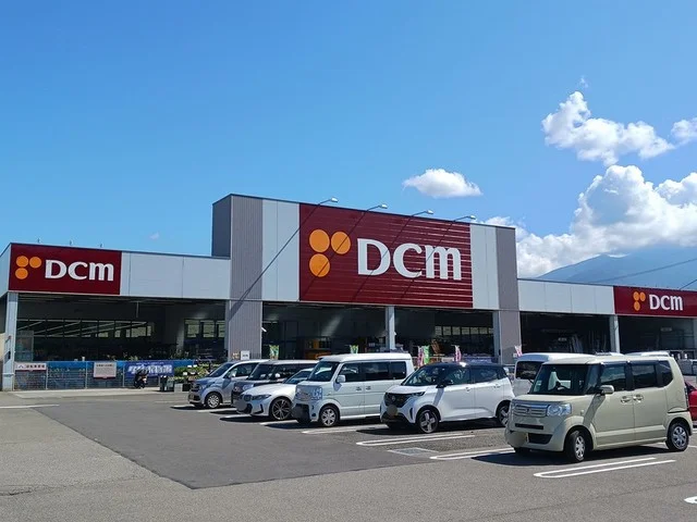 DCM新居浜西店まで1418m