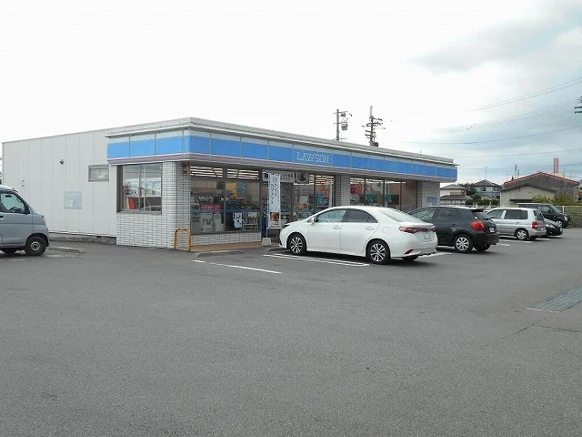 ローソン西条氷見小松店まで210m