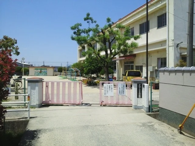 葦高幼稚園まで750m