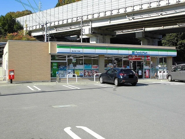 ファミリーマート千田一丁目店まで650m