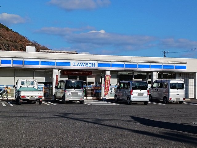 ローソン福山奈良津町三丁目店まで800m