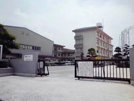 福山市立東朋中学校まで1200m