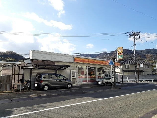 ヤマザキYショップ尾道桃谷店まで600m