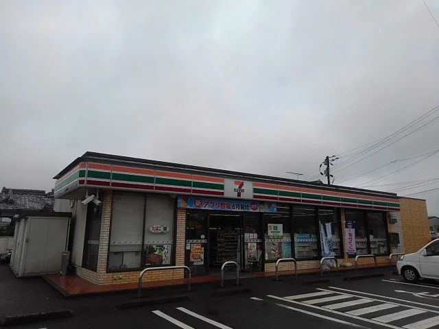 セブンイレブン小林真方店まで500m