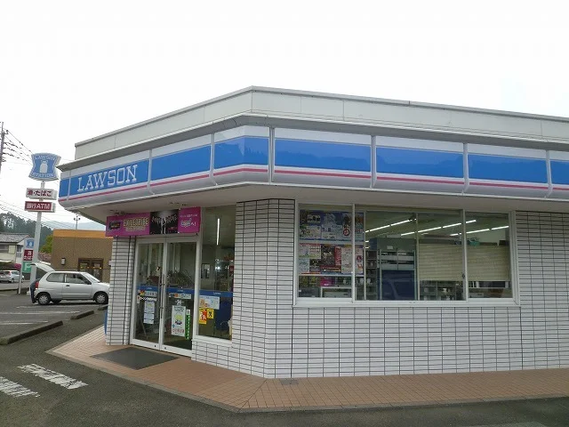 ローソン日南西弁分店まで900m
