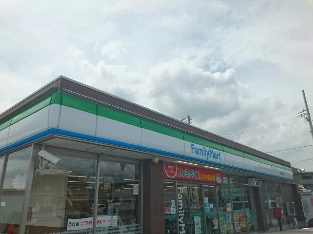 ファミリーマート 春日井大留店まで68m