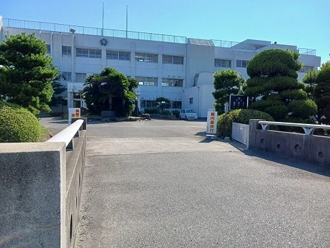 松茂中学校まで650m