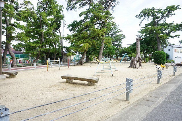 沖洲公園まで1800m