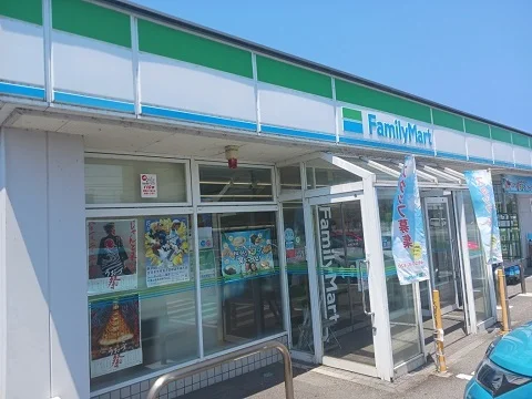 ファミリーマート魚津北鬼江店まで450m