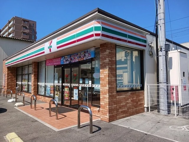 セブンイレブン 泉大津市役所前まで300m
