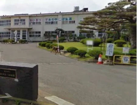 新津第一小学校まで550m