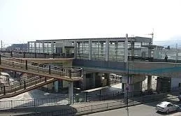 JR相模線上溝店まで1400m