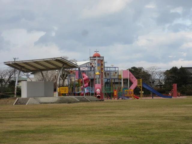新八代駅がめさん公園まで1100m