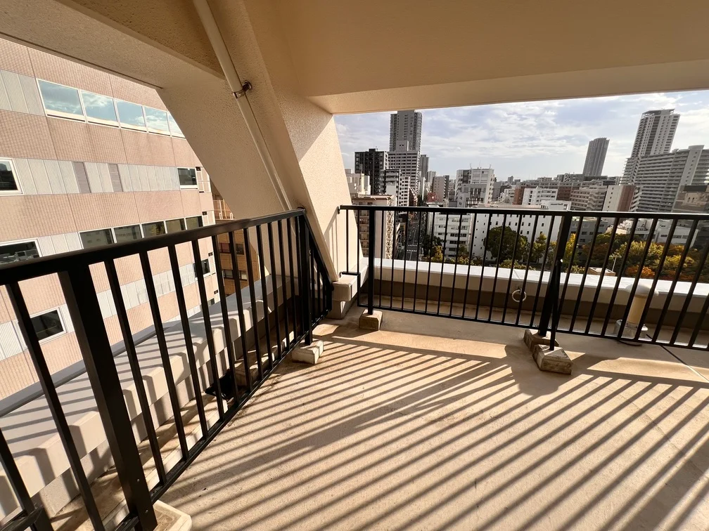 南向きで、13階。この開放感たまりません。