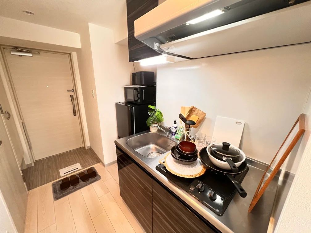 2口ガスシステムキッチンで自炊デビューもできますよ