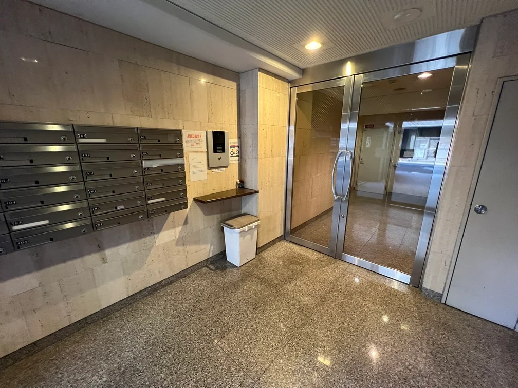 清潔感のあるエントランスです。