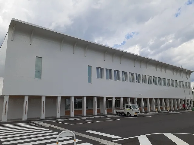 塩谷町役場まで1300m