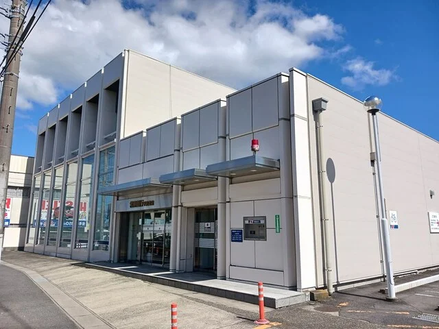 常陽銀行　千波店まで700m
