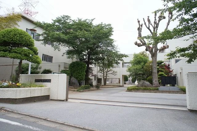 木更津市立畑沢小学校まで1100m