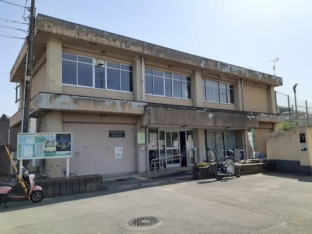 京都市南区役所 久世出張所まで700m