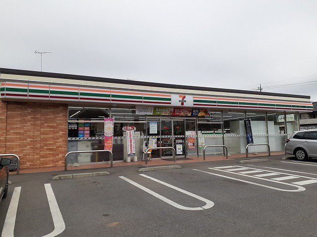 セブンイレブン壬生安塚店まで290m
