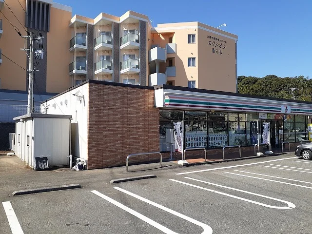 セブンイレブン宮崎薫る坂店まで750m