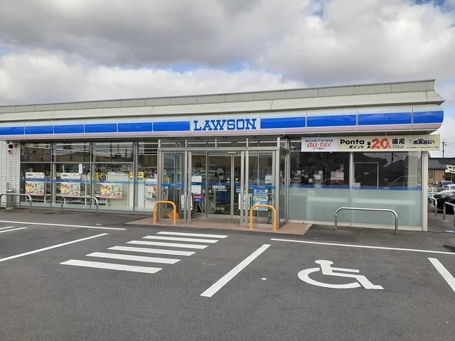 ローソン　鶴岡平京田店まで593m