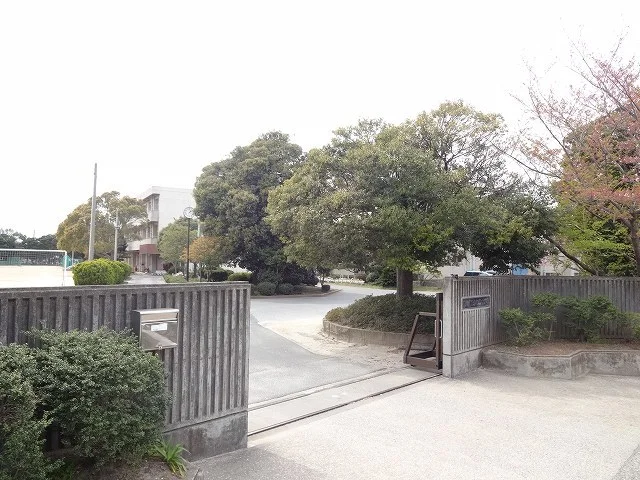 市原市立国分寺台中学校まで550m