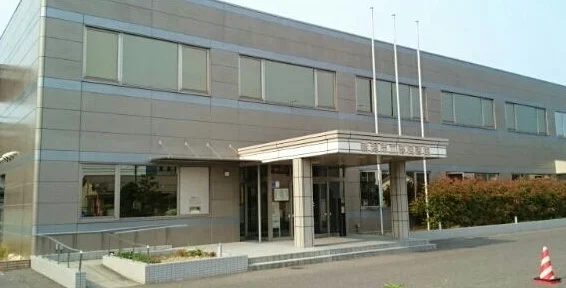 新潟市立巻図書館まで370m