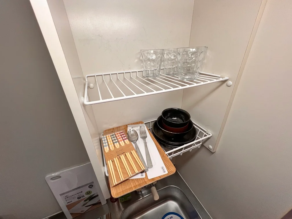 グラスは４個。どうぞお客様をお呼び下さい。